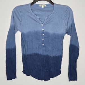 Vtg Y2k Ribbed Henley Long Sleeve Top Blue Ombre‎ V Neck Heart Buttons Xcit Usa